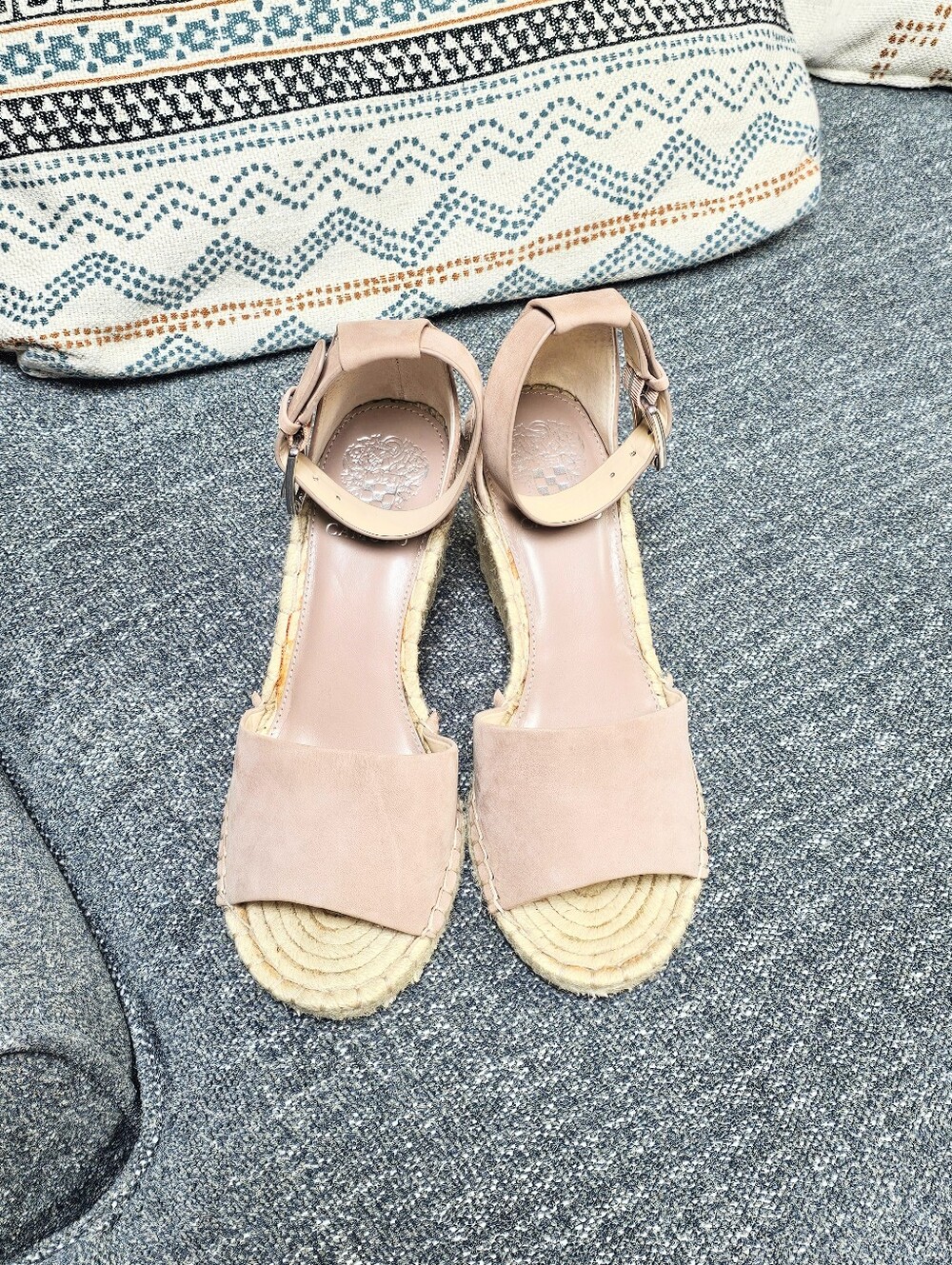 Taupe Espadrille Wedges Vince Camuto - Picture 3 of 8